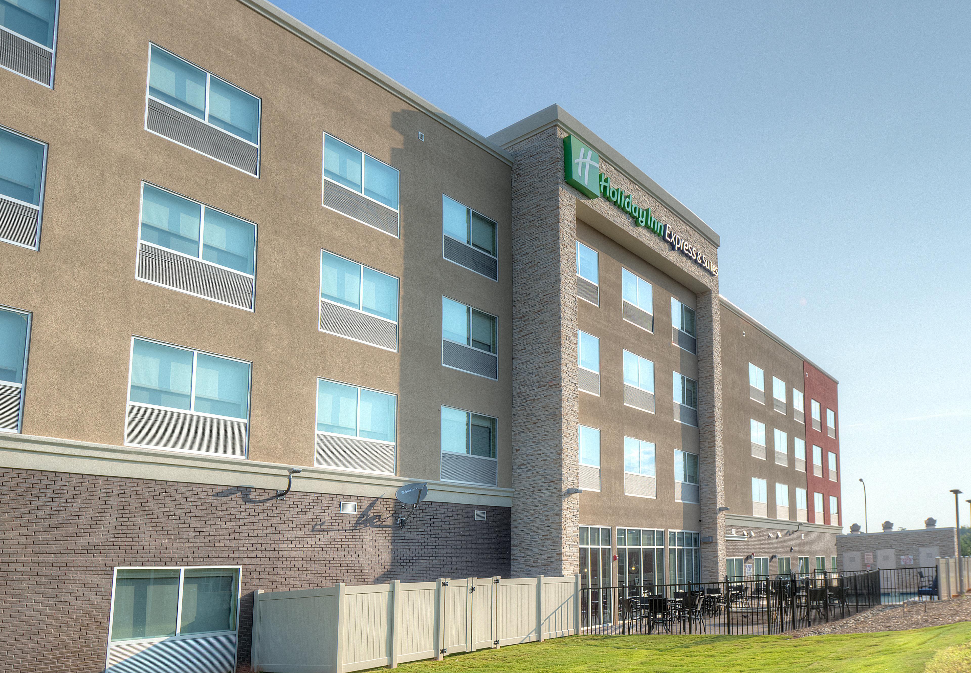 Holiday Inn Express & Suites - Fort Mill By Ihg Екстериор снимка